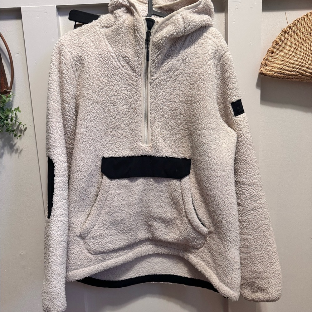 Women’s North Face Sherpa
